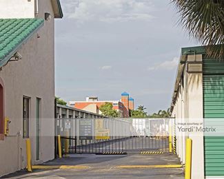 Photo 4 of Extra Space Storage - 4995 NW 79th Avenue, Doral, FL
