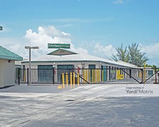 Photo 4 of Extra Space Storage - 20625 NE 16th Avenue, Miami, FL