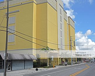 Photo 4 of Safeguard Self Storage - 800 West Flagler Street, Miami, FL