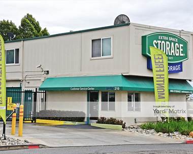 Storage Units for Rent available at 210 Fallon Street, Oakland, CA 94607