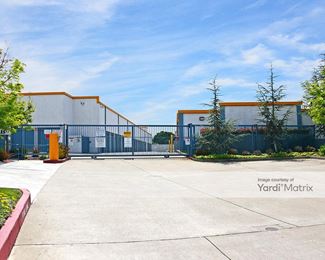 Photo 4 of Castro Valley Hayward Storage - 2457 Grove Way, Castro Valley, CA