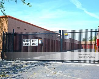 Photo 4 of Peralta Self Storage - 705 San Leandro Blvd, San Leandro, CA