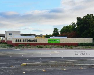 Photo 4 of Extra Space Storage - 1599 Solano Way, Concord, CA