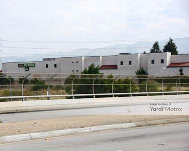 Storage Units for Rent available at 2487 Alum Rock Avenue, San Jose, CA 95116