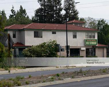Storage Units for Rent available at 2487 Alum Rock Avenue, San Jose, CA 95116