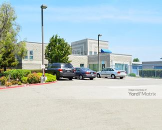 Photo 3 of Peninsula Storage Center - 999 Independence Avenue, Mountain View, CA