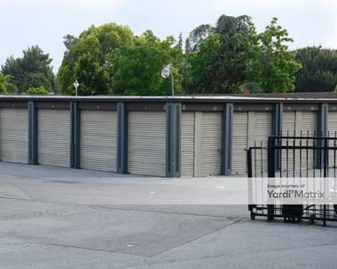 Storage Units for Rent available at 1400 Oakland Road, San Jose, CA 95112