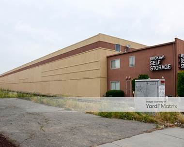 Storage Units for Rent available at 445 East Brokaw Road, San Jose, CA 95112