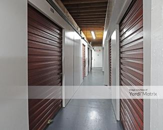 Photo 4 of Saf Keep Storage - 2480 Middlefield Road, Redwood City, CA