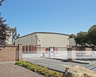 Photo 2 of Menlo-Atherton Storage - 3757 Haven Avenue, Menlo Park, CA