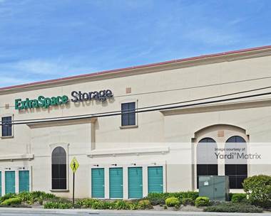 Storage Units for Rent available at 1280 Rollins Road, Burlingame, CA 94010