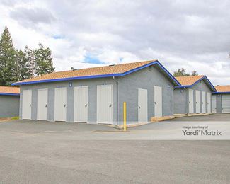 Photo 3 of Storage Star - 35 Industrial Drive, Cloverdale, CA