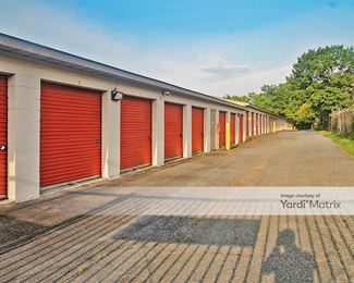 Photo 7 of Public Storage - 7975 Branch Avenue, Clinton, MD