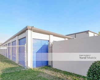 Photo 4 of Self Storage Plus - 6120 Livingston Road, Oxon Hill, MD