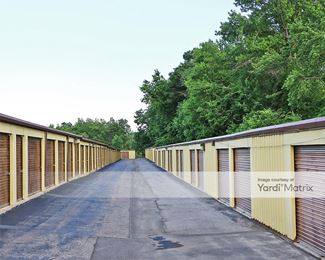 Photo 4 of Associates Secure Self Storage - 2790 Old Washington Road, Waldorf, MD