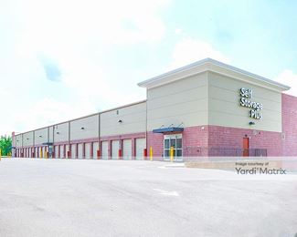 Photo 3 of Self Storage Plus - 901 Southern Avenue SE, Oxon Hill, MD