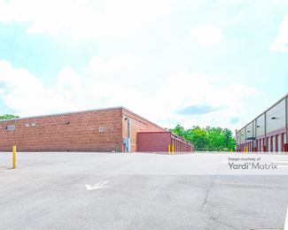 Photo 4 of Self Storage Plus - 901 Southern Avenue SE, Oxon Hill, MD