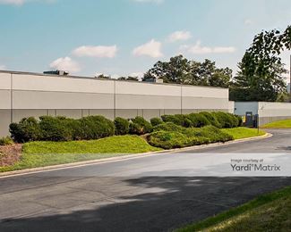 Photo 6 of Extra Space Storage - 12260 Sunrise Valley Drive, Reston, VA