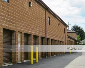 Photo 4 of Fairfax City Self Storage - 3980 Pickett Road, Fairfax, VA