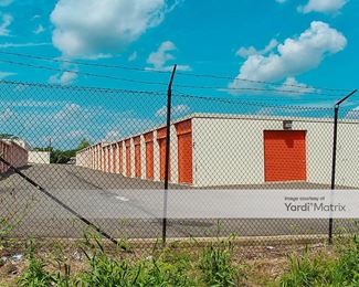 Photo 2 of Public Storage - 7909 Sudley Road, Manassas, VA