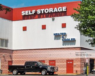 Photo 4 of Backlick Self Storage - 6880 Commercial Drive, Springfield, VA
