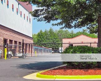 Photo 5 of Backlick Self Storage - 6880 Commercial Drive, Springfield, VA