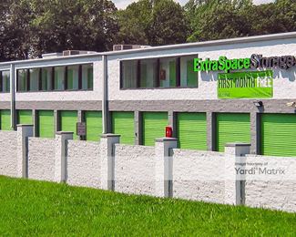 Photo 2 of Extra Space Storage - 6102 Freds Oak Road, Burke, VA