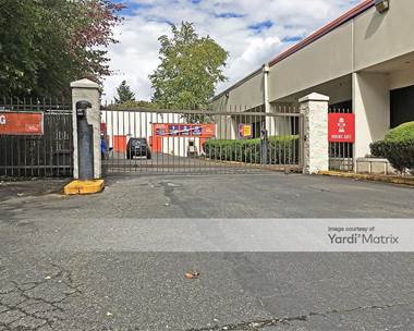 Storage Units for Rent available at 15510 NE 90th Street, Redmond, WA 98052