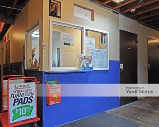 Photo 4 of Northgate Self Storage - 10805 Roosevelt Way NE, Seattle, WA