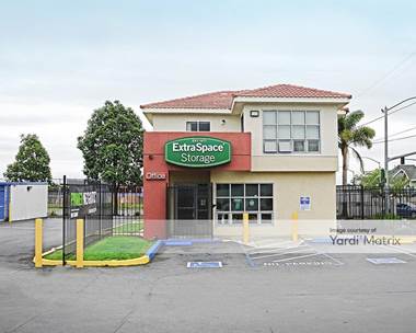 Storage Units for Rent available at 1090 29th Avenue, Oakland, CA 94601