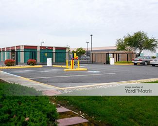 Photo 2 of Extra Space Storage - 1700 De La Cruz Blvd, Santa Clara, CA