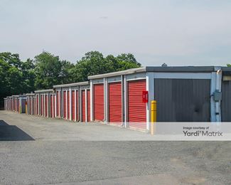Photo 2 of Gude Self Storage - 851 East Gude Drive, Rockville, MD