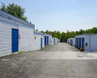 Photo 3 of Storage Rentals of America - 5061 Beech Place, Temple Hills, MD