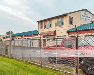 Photo 3 of Self Storage Plus - 5 Douglas Court, Sterling, VA