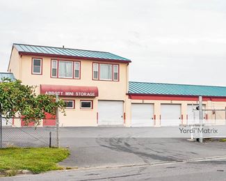 Photo 4 of Self Storage Plus - 5 Douglas Court, Sterling, VA