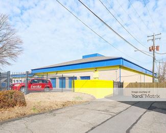 Photo 3 of Self Storage Plus - 5829 Seminary Road, Falls Church, VA