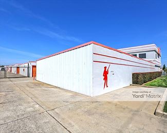 Photo 3 of Sentry Storage - 8666 West Stockton Blvd, Elk Grove, CA