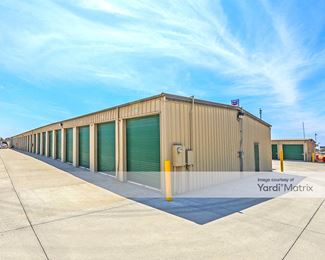 Photo 3 of Highway 99 Self Storage - 935 Simmerhorn Road, Galt, CA