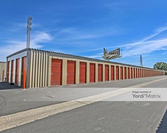Photo 4 of AAA Self Storage - 226 Dr. Claassen Way, Woodland, CA