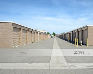 Photo 4 of Superior Self Storage - 1106 Corporate Way, Sacramento, CA