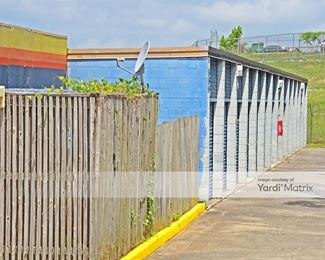 Photo 4 of Ark Self Storage - 1744 Cobb Pkwy South, Marietta, GA