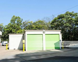 Photo 3 of Extra Space Storage - 26 West Diamond Avenue, Gaithersburg, MD