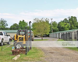 Photo 2 of Complete Self Storage - 4724 Crain Hwy, White Plains, MD