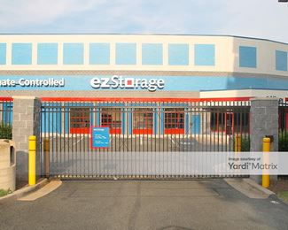 Photo 3 of Public Storage - 5329 Westbard Avenue, Bethesda, MD