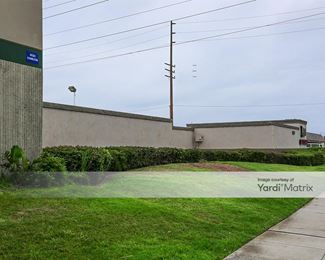 Photo 4 of Storage Outlet Self Storage - 8620 Hamilton Avenue, Huntington Beach, CA