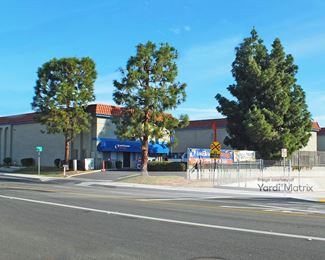 Photo 3 of Lock-Leave Storage - 550 South Richfield Road, Placentia, CA