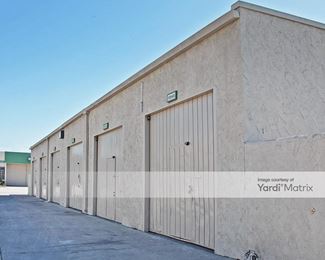 Photo 4 of Pouch Jumbo Storage-Industrial Multi Tenant - 1340 East Edinger Avenue, Santa Ana, CA