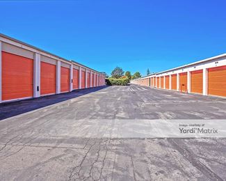 Photo 3 of Public Storage - 2105 South Myrtle Avenue, Monrovia, CA