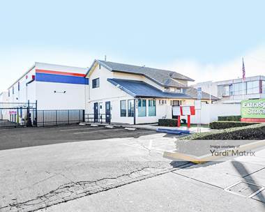 Storage Units for Rent available at 8160 East Rosecrans Avenue, Paramount, CA 90723