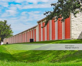 Photo 4 of Public Storage - 2818 Merrilee Drive, Fairfax, VA